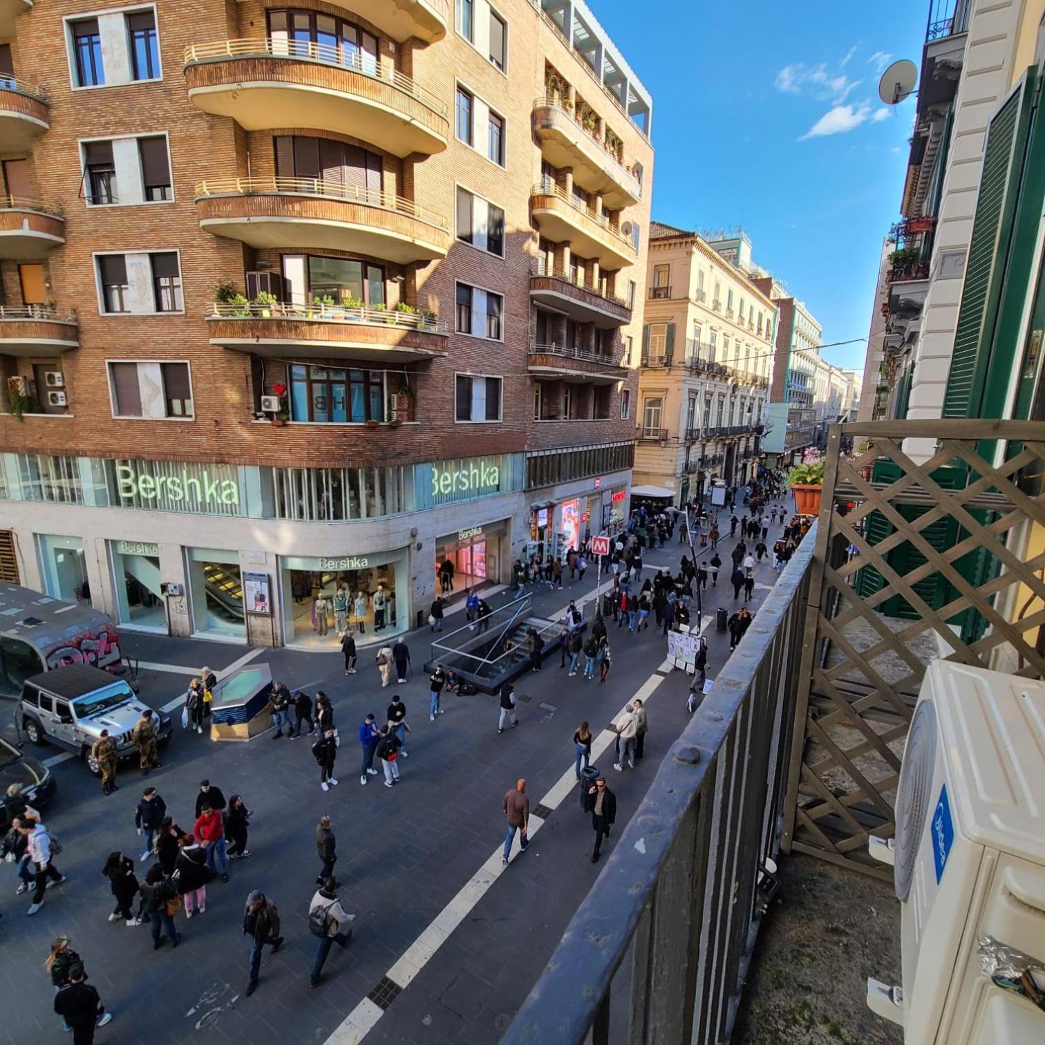 Napoli Centro Suite E Spa Extérieur photo